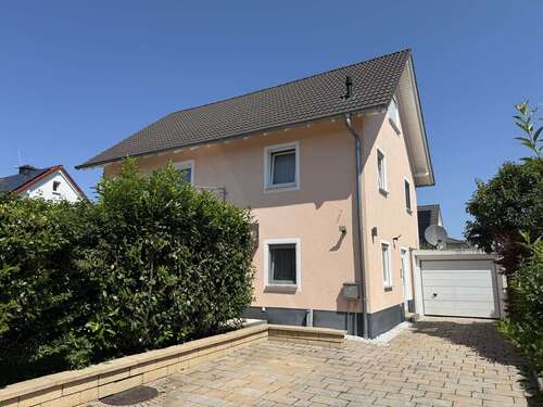 Foto - Haus zum Kaufen in Nidderau Windecken 695.000,00 € 180 m²