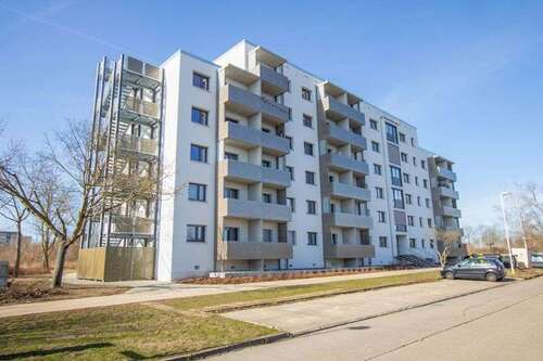 Foto - Wohnung zum Mieten in Halle (Saale) 265,00 € 30.72 m²