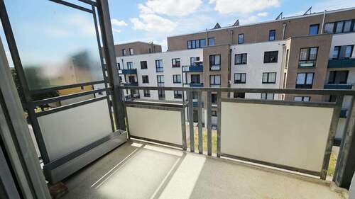 Foto - Wohnung zum Mieten in Magdeburg 493,16 € 75.87 m²