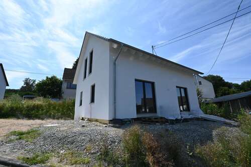 Foto - Haus zum Kaufen in Hilgert 350.000,00 € 127.91 m²
