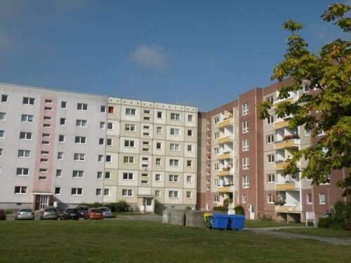 Foto - Wohnung zum Mieten in Stralsund 190,74 € 31.79 m²