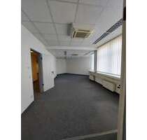 Büro in Köln 1.753,00 € 269 m² - 1.753,00 EUR Kaltmiete, ca.  269,00 m² in Köln (PLZ: 51145)