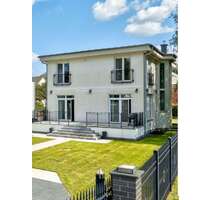 Haus zum Kaufen in Potsdam 2.200.000,00 € 317 m²
