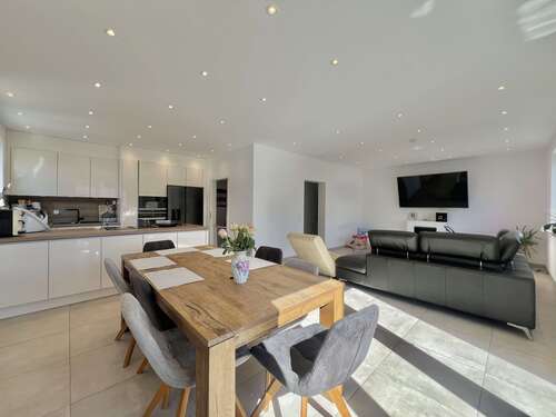 Foto - Haus zum Kaufen in Rösrath 675.000,00 € 213.41 m²