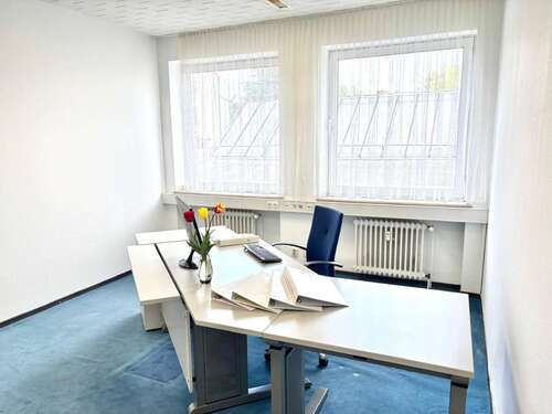 Foto - Büro in Köln 700,00 € 53 m² - 700,00 EUR Kaltmiete, ca.  53,00 m²