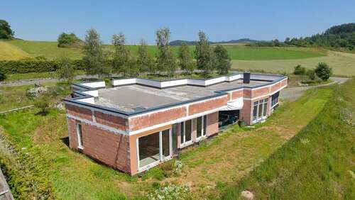 Foto - Haus zum Kaufen in Lichtenfels Neukirchen 670.000,00 € 300 m²