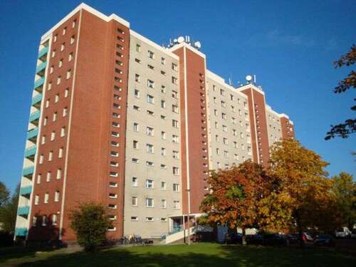 Foto - Wohnung zum Mieten in Stralsund 352,04 € 51.77 m²