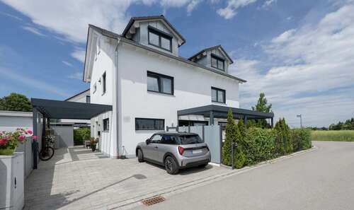 Foto - Haus zum Kaufen in Pliening 1.340.000,00 € 212 m²