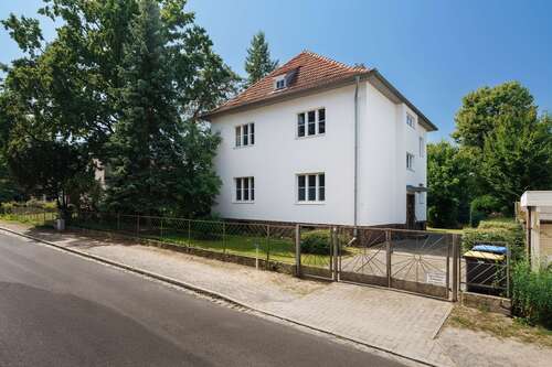 Foto - Haus zum Kaufen in Kleinmachnow 950.000,00 € 177 m²