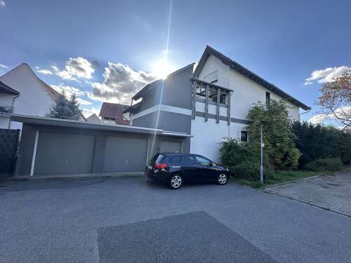 Foto - Haus zum Kaufen in Bischofsheim 645.000,00 € 232 m²