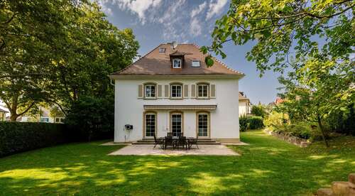 Foto - Haus zum Kaufen in Freiburg im Breisgau 1.950.000,00 € 240 m²