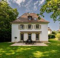 Haus zum Kaufen in Freiburg im Breisgau 1.950.000,00 € 240 m²