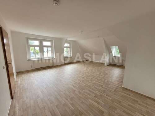 Foto - Wohnung zum Mieten in Limbach-Oberfrohna 400,00 € 80 m²