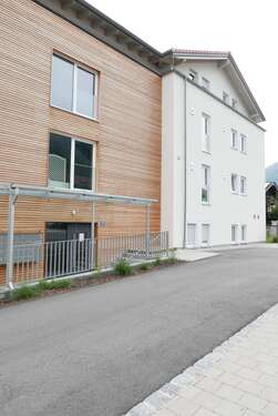 Foto - Wohnung zum Mieten in Bayerisch Gmain 800,00 € 57.28 m²