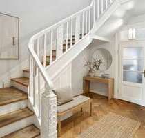 Haus zum Kaufen in Düsseldorf - Oberkassel 2.950.000,00 € 312 m²