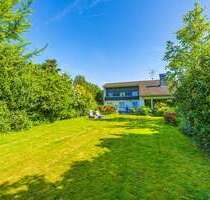 Haus zum Kaufen in Langenfeld 1.480.000,00 € 255 m²