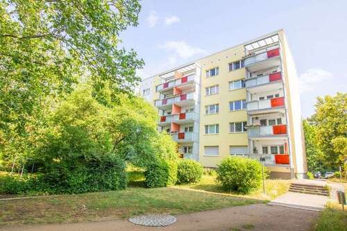 Foto - Wohnung zum Mieten in Halle (Saale) 395,00 € 60.73 m²
