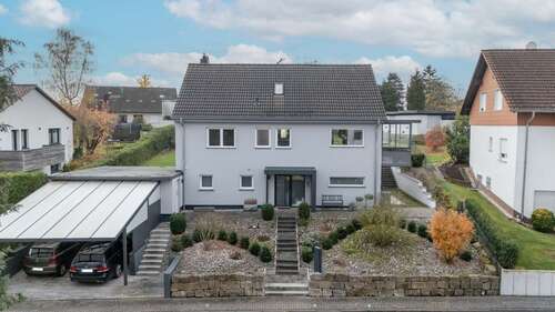 Foto - Haus zum Kaufen in Fernwald 749.000,00 € 240 m²