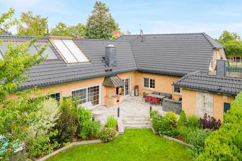 Foto - Haus zum Kaufen in Hoppegarten 1.200.000,00 € 341.22 m²