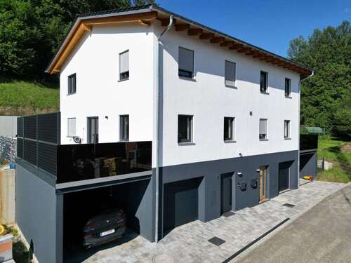 Foto - Haus zum Mieten in Deggendorf 1.850,00 € 132 m²