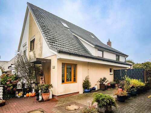 Foto - Haus zum Kaufen in Bremerhaven 140.000,00 € 75 m²