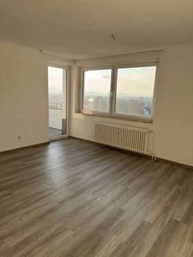 Foto - Wohnung zum Mieten in Empelde 780,00 € 78 m²