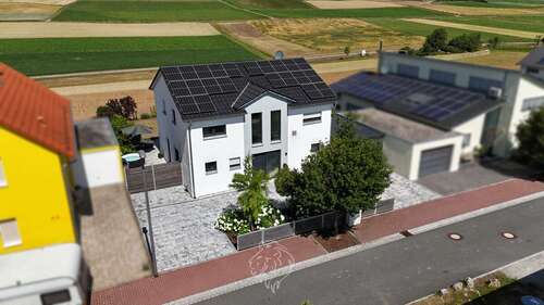 Foto - Haus zum Kaufen in Rimpar Gramschatz 659.000,00 € 155 m²