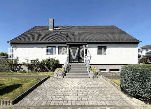Foto - Haus zum Kaufen in Wehrheim 549.000,00 € 174 m²