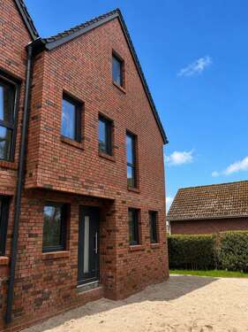 Foto - Haus zum Mieten in Edewecht Friedrichsfehn 1.695,00 € 121 m²