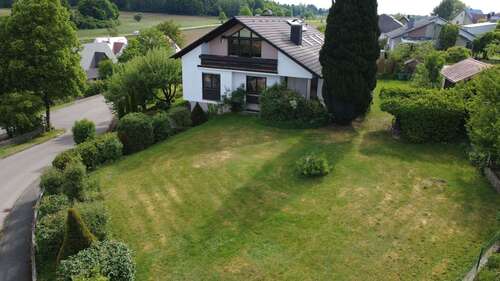Foto - Haus zum Kaufen in Binswangen 525.000,00 € 217 m²