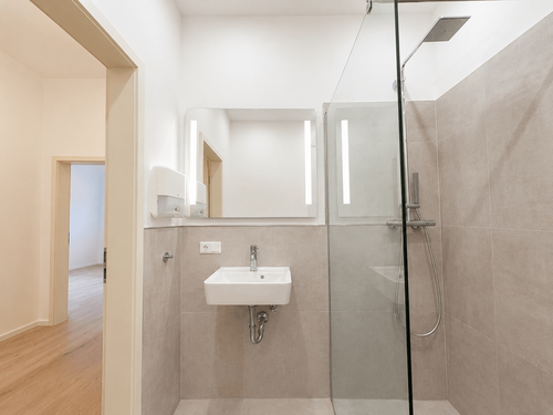 Foto - Wohnung zum Kaufen in Düsseldorf 350.000,00 € 66 m²