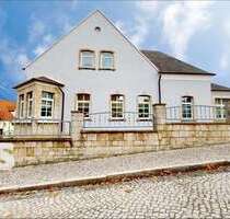 Haus zum Kaufen in Mücheln 700.000,00 € 303 m²