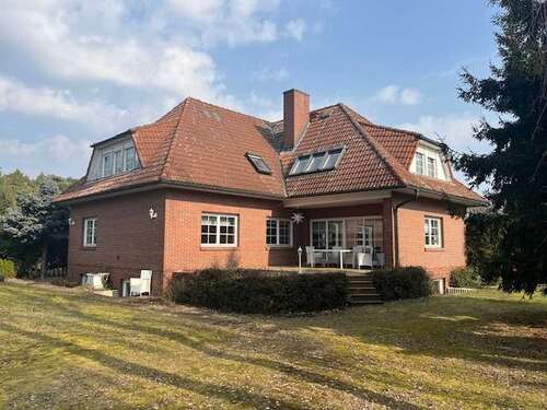 Foto - Haus zum Kaufen in Forst 298.000,00 € 300 m²