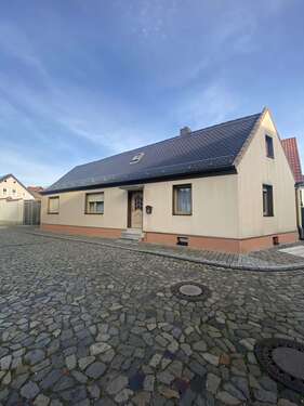 Foto - Haus zum Kaufen in Biederitz 130.000,00 € 77 m²