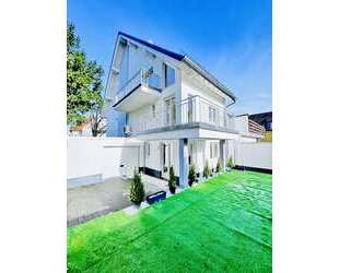 Haus zum Kaufen in Rüsselsheim 1.195.500,00 € 244.75 m²