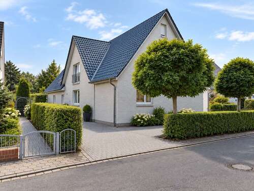 Foto - Haus zum Kaufen in Uetersen 599.000,00 € 260 m²