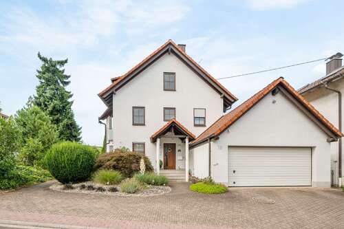 Foto - Haus zum Kaufen in Baden-Baden 868.000,00 € 272 m²