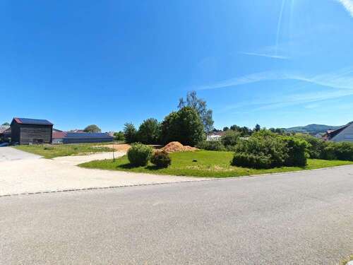 Foto - Grundstück zu verkaufen in St. Johann - Upfingen 398.000,00 € 3698 m²