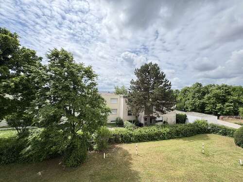 Foto - Wohnung zum Kaufen in Ditzingen-Hirschlanden 280.000,00 € 91.3 m²