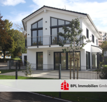 Haus zum Mieten in Neuried 4.550,00 € 240 m²