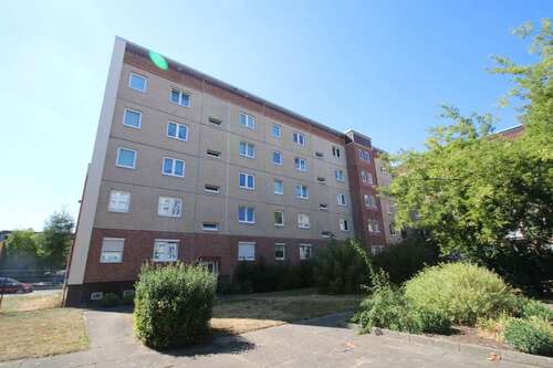 Foto - Wohnung zum Mieten in Magdeburg 326,25 € 63.97 m²