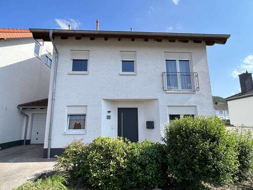 Foto - Haus zum Mieten in Bruchmühlbach-Miesau 190,00 € 190 m²