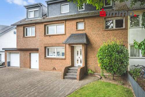 Foto - Haus zum Kaufen in Baesweiler 550.000,00 € 240 m²