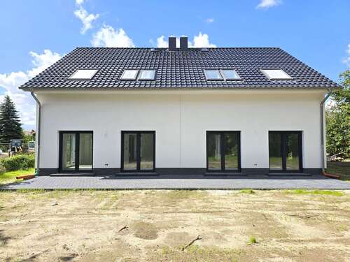 Foto - Haus zum Kaufen in Werneuchen 549.000,00 € 123.73 m²
