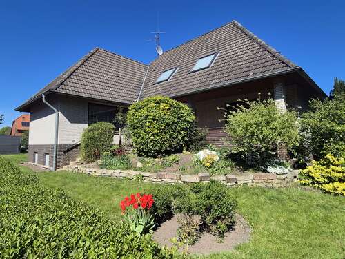 Foto - Haus zum Kaufen in Giesen 380.000,00 € 151 m²