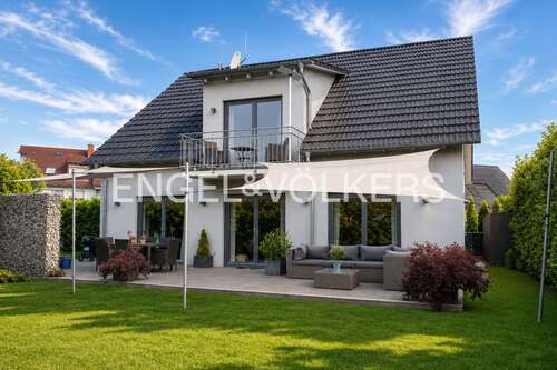 Foto - Haus zum Kaufen in Neu-Isenburg 1.195.000,00 € 202.46 m²