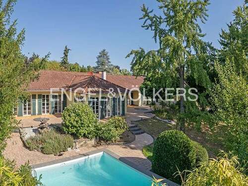 Foto - Haus zum Kaufen in Bad Soden 2.550.000,00 € 380 m²