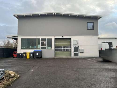 Foto - Halle in Kernen 1.300,00 € - 1.300,00&nbsp;EUR Kaltmiete,