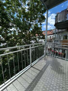 Foto - Wohnung zum Mieten in Zwickau 550,00 € 73.32 m²