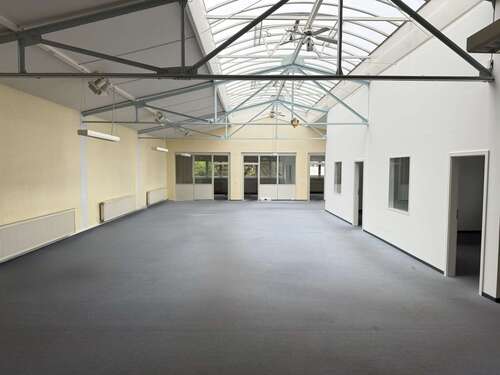 Foto - Halle in Remscheid 2.450,00 € 300 m²
